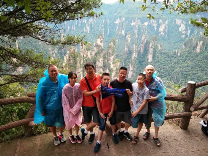 張家界自駕不跟團自助游單請導游多少錢一天