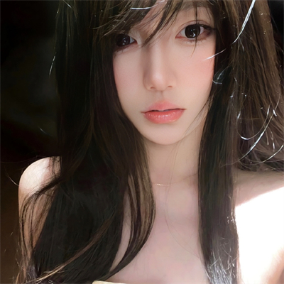 深圳陪游女孩報關(guān)員犁恕麗